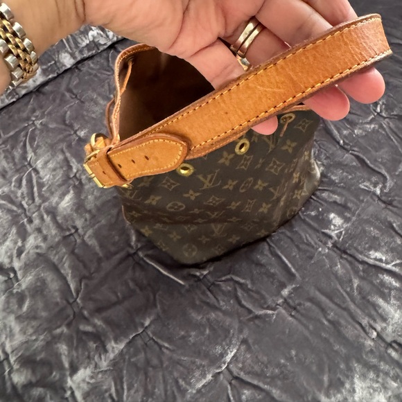 Authentic Lous Vuitton Noe Bag - Picture 2 of 10